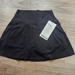 Nwt Lululemon size 6 align high rise skirt